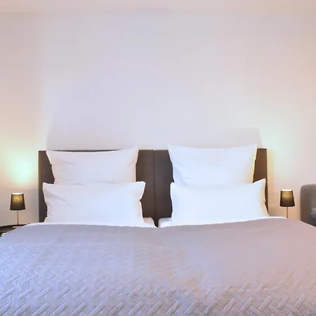 Holiday&stay, Stay, Kueche, 85zoll Tv, Wlan Apartment