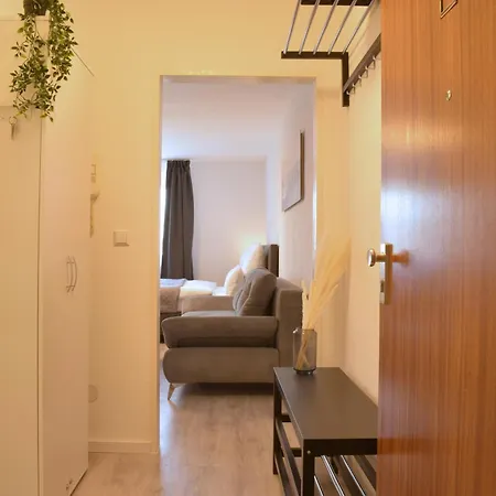 Holiday&stay, Stay, Kueche, 85zoll Tv, Wlan Apartment Weingarten (Wuerttemberg)